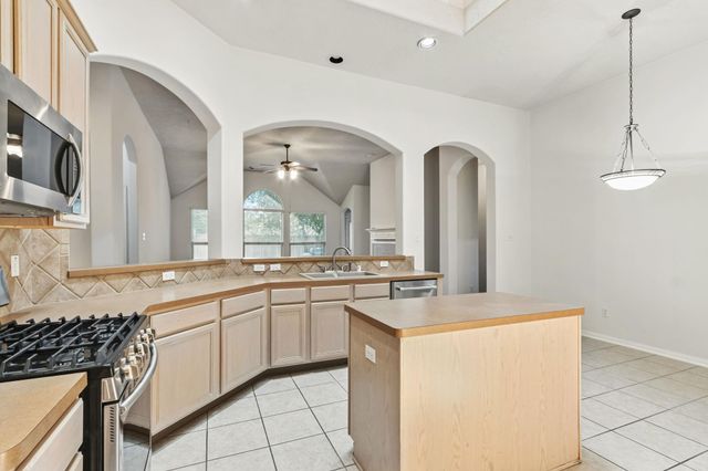 31235 Windcrest Park Lane, Spring, TX 77386