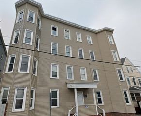 54 Cary 4, Chelsea, MA 02150