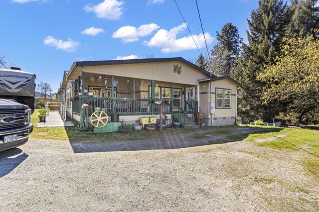 1313 N Old Pacific Highway, Myrtle Creek, OR 97457