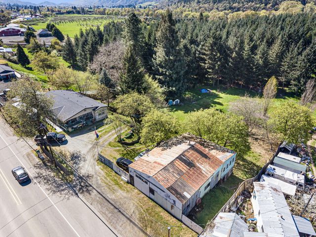 1313 N Old Pacific Highway, Myrtle Creek, OR 97457