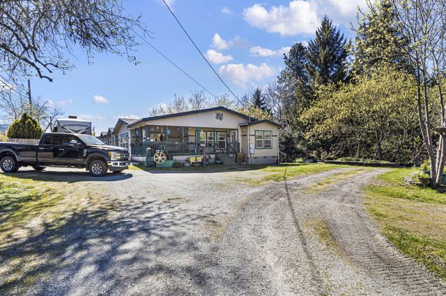 1313 N Old Pacific Highway, Myrtle Creek, OR 97457