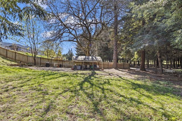 1313 N Old Pacific Highway, Myrtle Creek, OR 97457