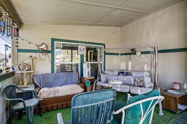 1313 N Old Pacific Highway, Myrtle Creek, OR 97457