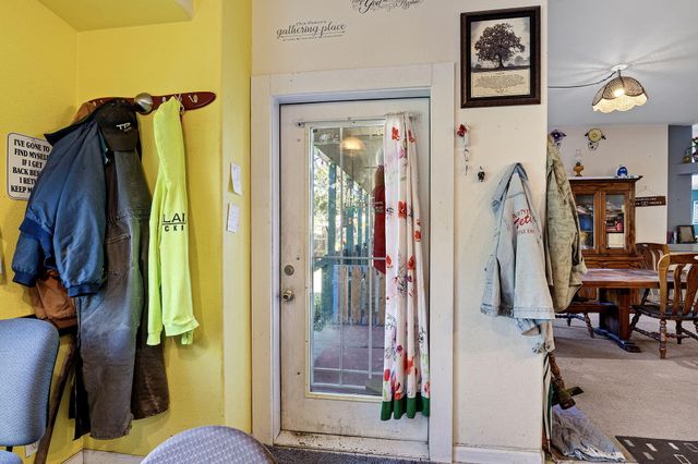 1313 N Old Pacific Highway, Myrtle Creek, OR 97457