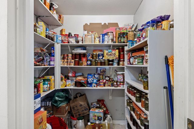 1313 N Old Pacific Highway, Myrtle Creek, OR 97457