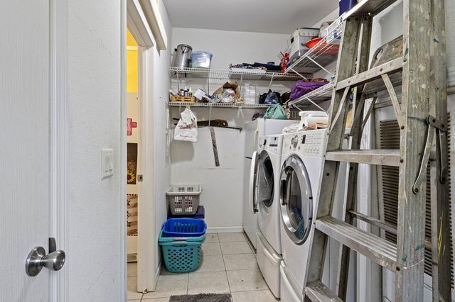 1313 N Old Pacific Highway, Myrtle Creek, OR 97457