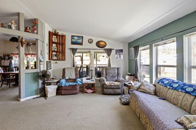 1313 N Old Pacific Highway, Myrtle Creek, OR 97457