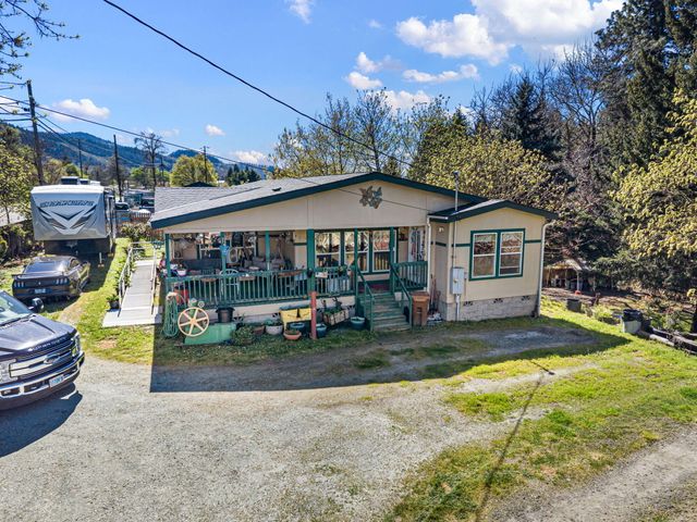 1313 N Old Pacific Highway, Myrtle Creek, OR 97457
