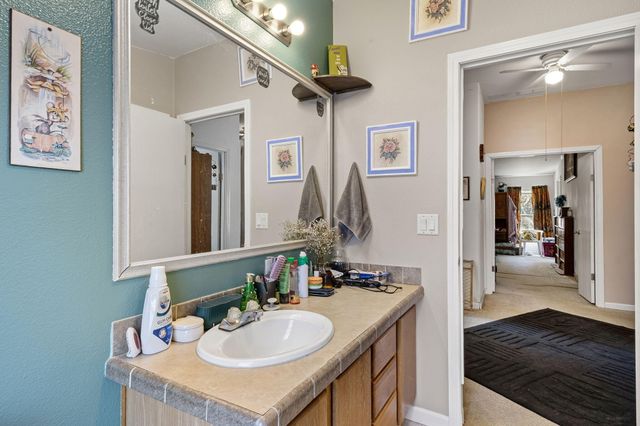 1313 N Old Pacific Highway, Myrtle Creek, OR 97457