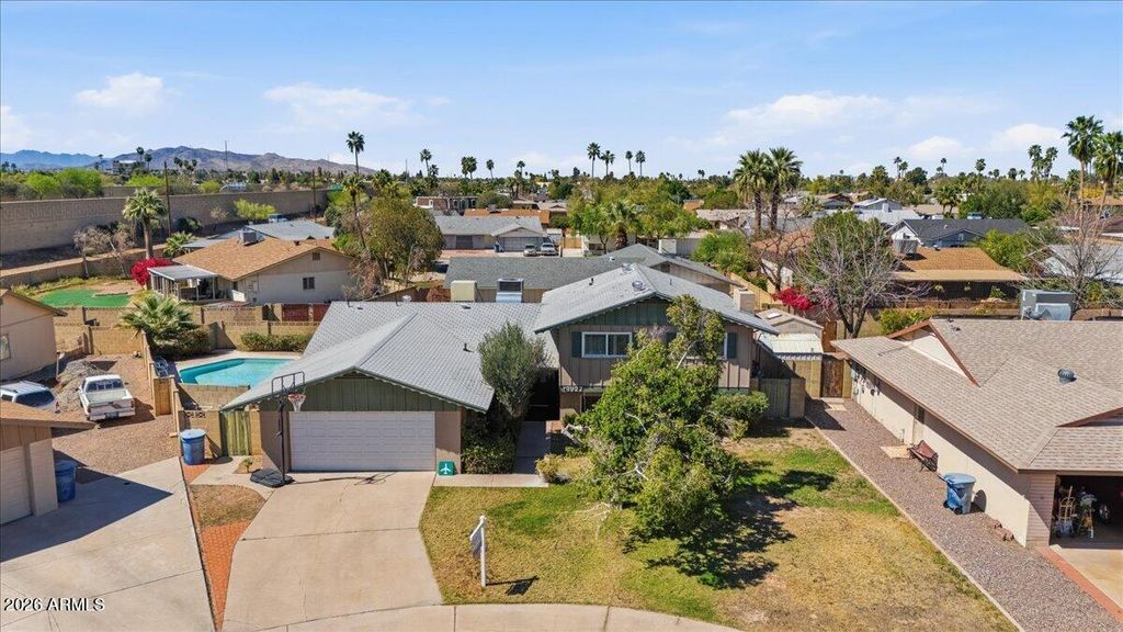 Image 2 of property listing at 3922 S POPLAR Street, Tempe, AZ 85282