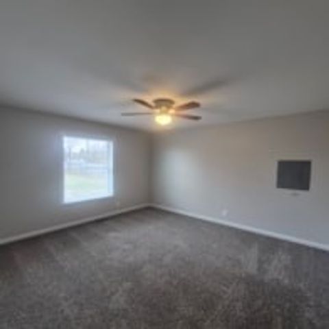 313 Atlantic Ave, Oak Grove, KY 42262