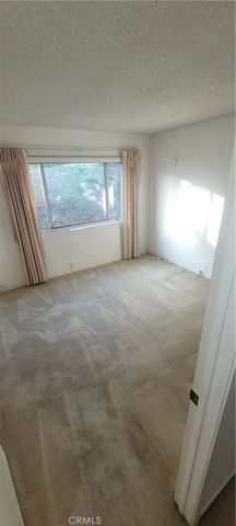 5519 S La Cienega Boulevard, Los Angeles, CA 90056