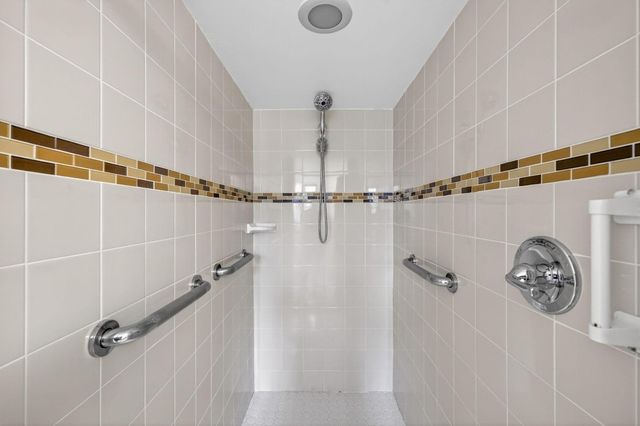 2112 S Cypress Bend Drive, Pompano Beach, FL 33069