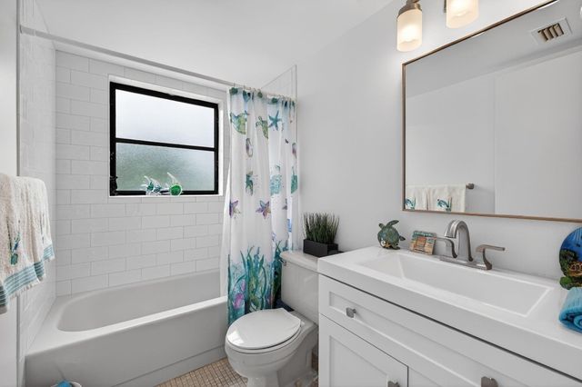 2112 S Cypress Bend Drive, Pompano Beach, FL 33069