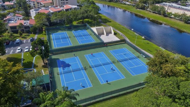 2112 S Cypress Bend Drive, Pompano Beach, FL 33069