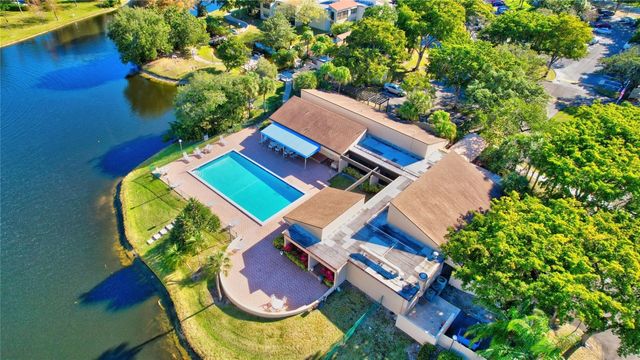 2112 S Cypress Bend Drive, Pompano Beach, FL 33069