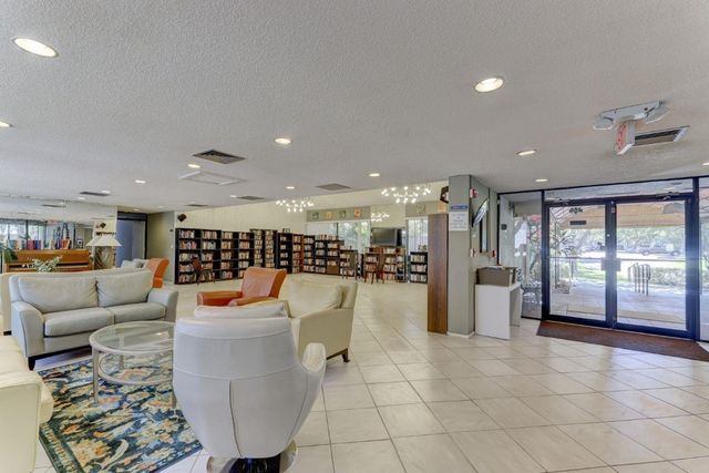 2112 S Cypress Bend Drive, Pompano Beach, FL 33069