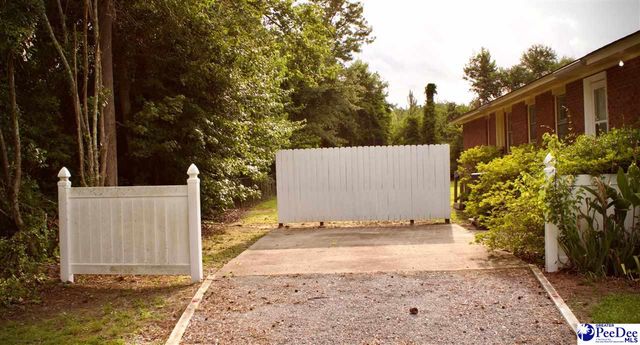 828 Jones Cir, Hartsville, SC 29550