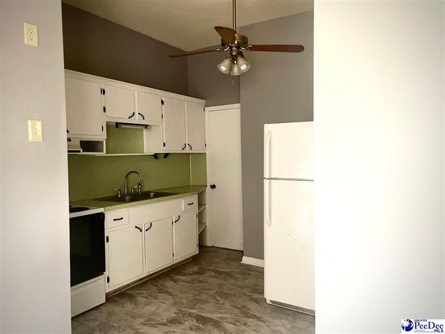 828 Jones Cir, Hartsville, SC 29550