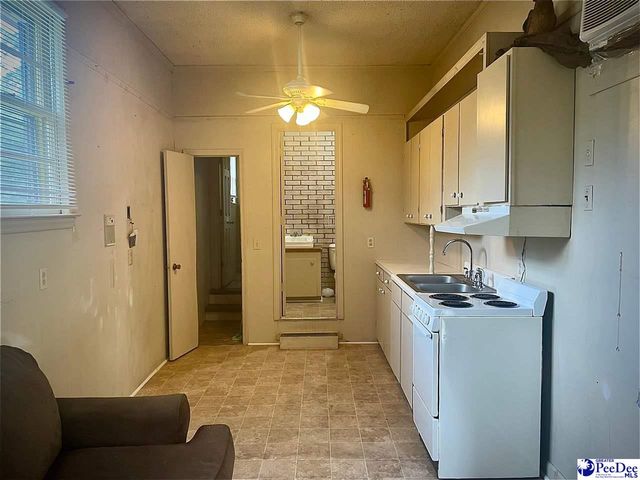 828 Jones Cir, Hartsville, SC 29550