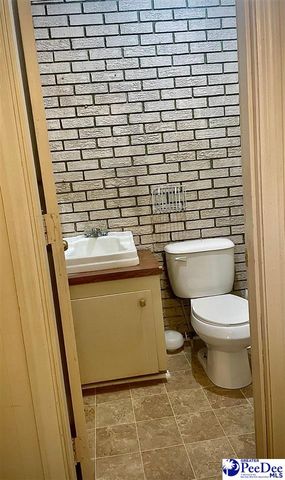 828 Jones Cir, Hartsville, SC 29550