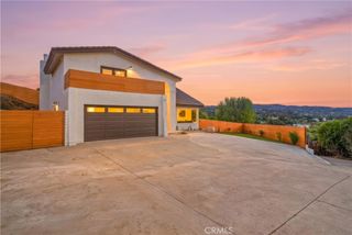 100 S Saddleback, Anaheim, CA 92808