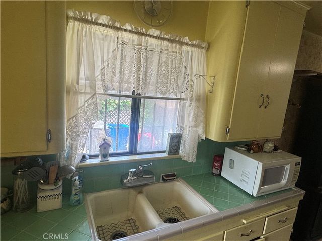 2635 Valley Boulevard, Pomona, CA 91768