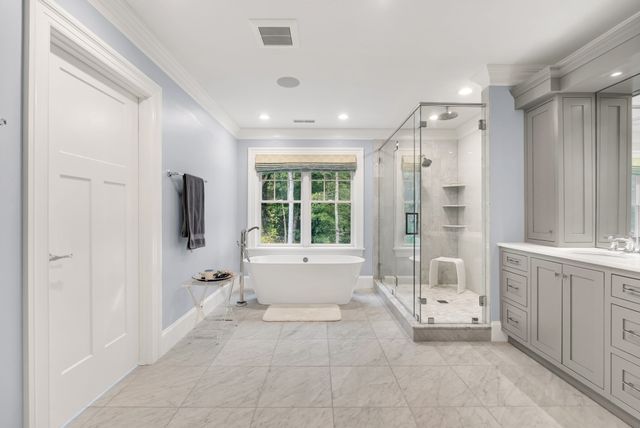 25 Holly Cir, Weston, MA 02493