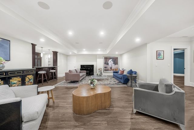 25 Holly Cir, Weston, MA 02493