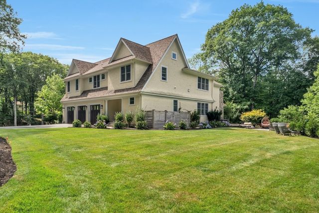 25 Holly Cir, Weston, MA 02493