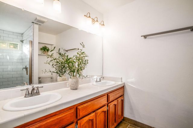 7167 Live Oak Drive, Sanger, CA 93657