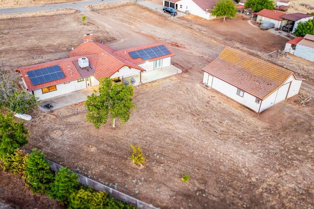 7167 Live Oak Drive, Sanger, CA 93657