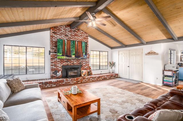 7167 Live Oak Drive, Sanger, CA 93657