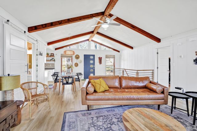 104 Jayson TER, Moneta, VA 24121