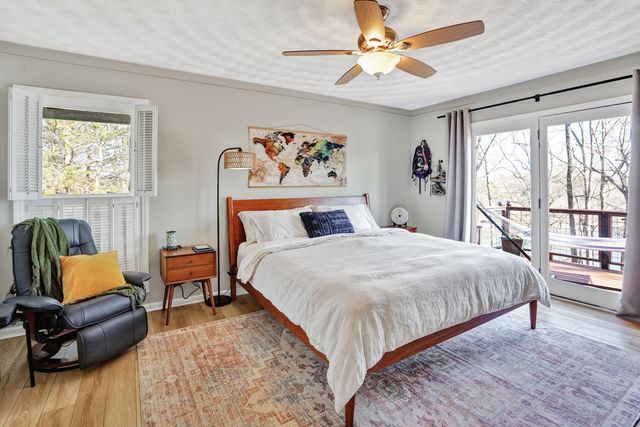 104 Jayson TER, Moneta, VA 24121