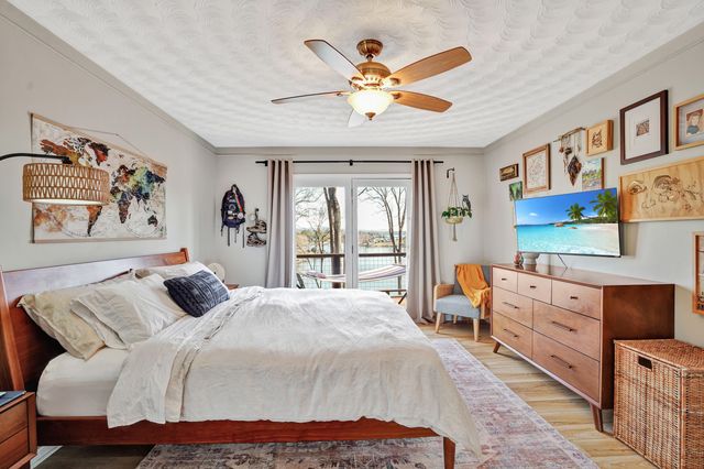 104 Jayson TER, Moneta, VA 24121