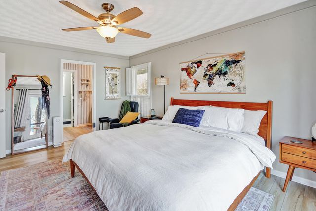 104 Jayson TER, Moneta, VA 24121