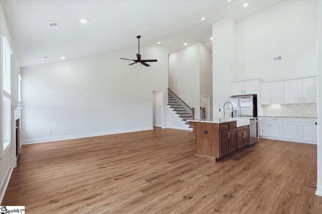 1006 Fox Hollow Street, Spartanburg, SC 29303