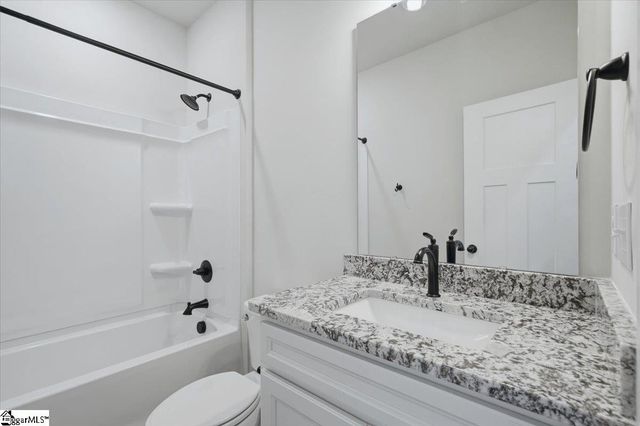 1006 Fox Hollow Street, Spartanburg, SC 29303