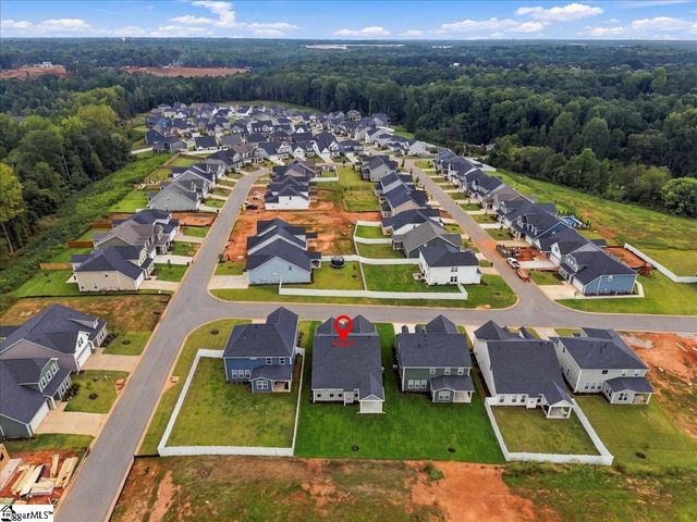 1006 Fox Hollow Street, Spartanburg, SC 29303