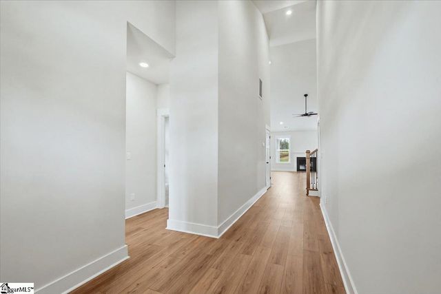 1006 Fox Hollow Street, Spartanburg, SC 29303