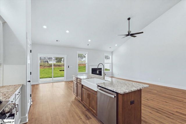 1006 Fox Hollow Street, Spartanburg, SC 29303