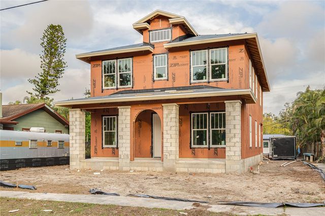 2011 10TH STREET N, St Petersburg, FL 33704