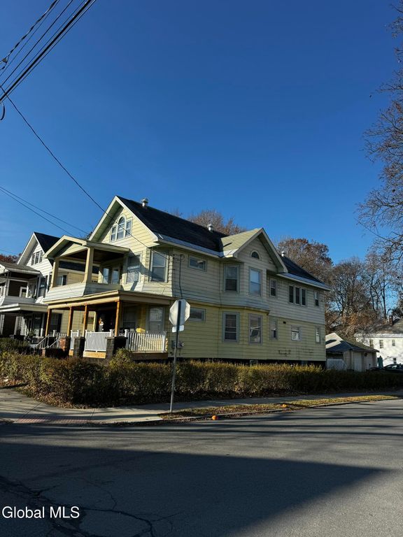 200 Elmer Avenue, Schenectady, NY 12308