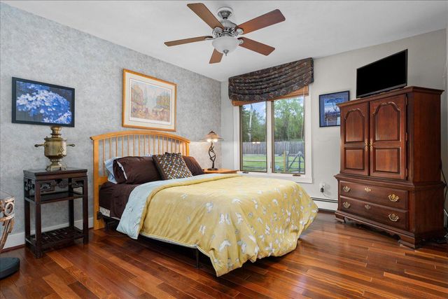 1121 SWAMP RD, Furlong, PA 18925