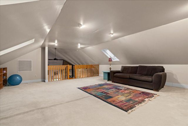 1121 SWAMP RD, Furlong, PA 18925
