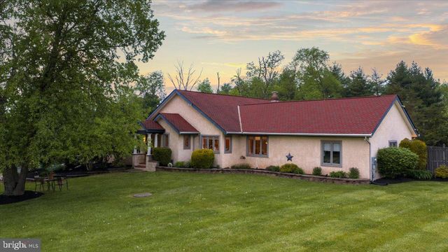 1121 SWAMP RD, Furlong, PA 18925