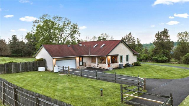 1121 SWAMP RD, Furlong, PA 18925