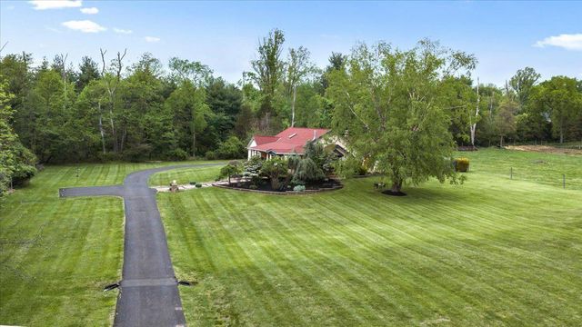 1121 SWAMP RD, Furlong, PA 18925