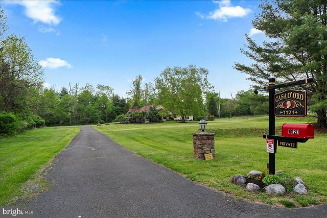 1121 SWAMP RD, Furlong, PA 18925